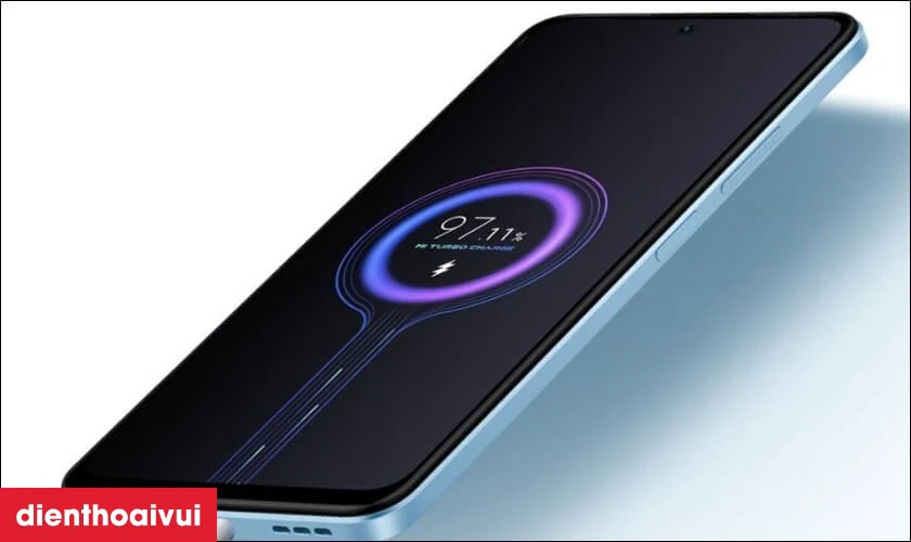 Pin dung lượng lớn 5.000 mAh và sạc nhanh 18W