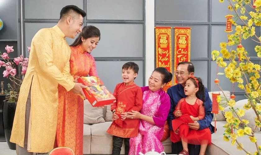 Xu hướng quà Tết 2025 cho người thân