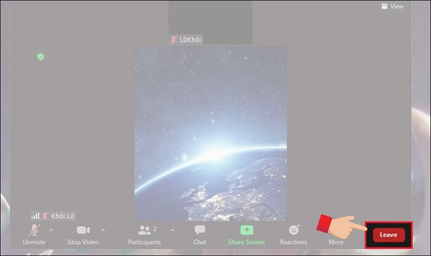 Thoát cuộc họp bằng cách click vào nút Leave ở góc dưới màn hình