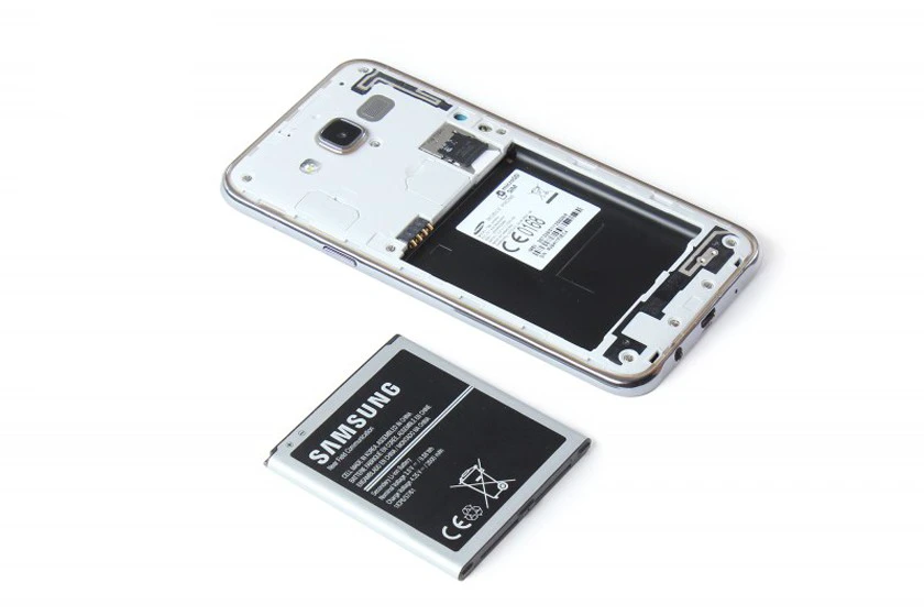 Thay pin Galaxy J5 2015 giá rẻ, chuyên nghiệp tại Điện Thoại Vui