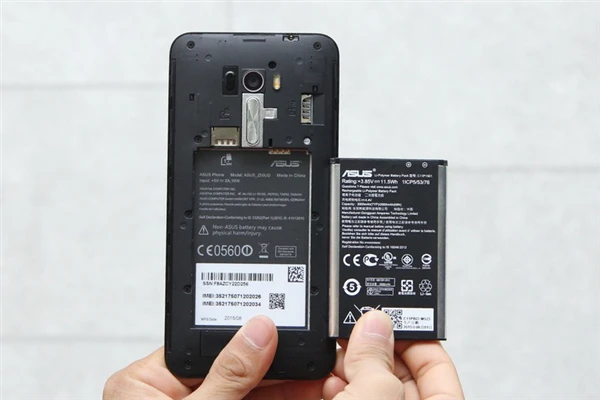 Điện thoại Asus cắm sạc không vào pin hoặc chập chờn và cách khắc phục