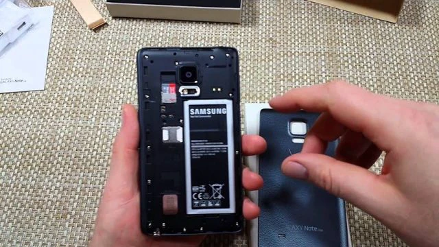 Thay pin Samsung Note Edge giá rẻ, lấy ngay tại Điện Thoại Vui