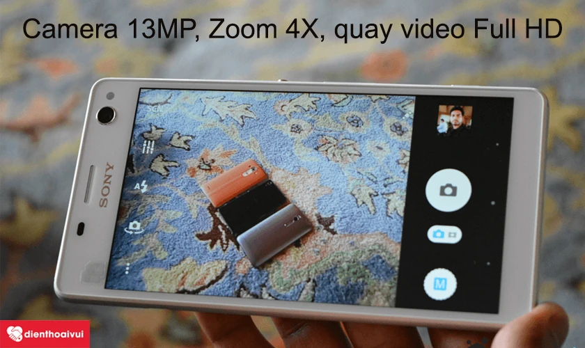 Sony Xperia C4 - Camera sau 13MP, Zoom 4X, quay video Full HD