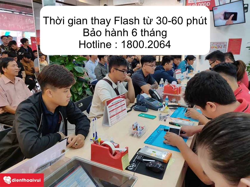 Dịch vụ thay đèn Flash iPhone 7 giá rẻ, lấy ngay tại Hà Nội và TP. Hồ Chí Minh