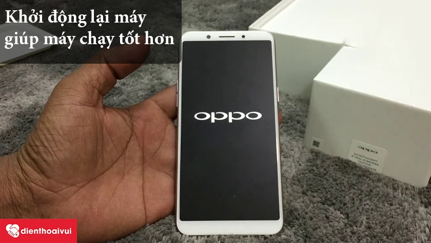 Khởi động lại máy