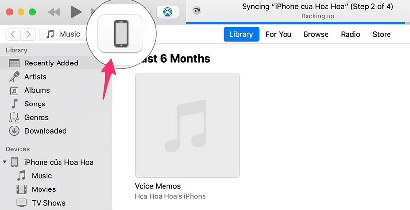 Sau khi iTunes phát hiện ra iPhone, bạn hãy chạm vào logo iPhone để cập nhật iOS 13