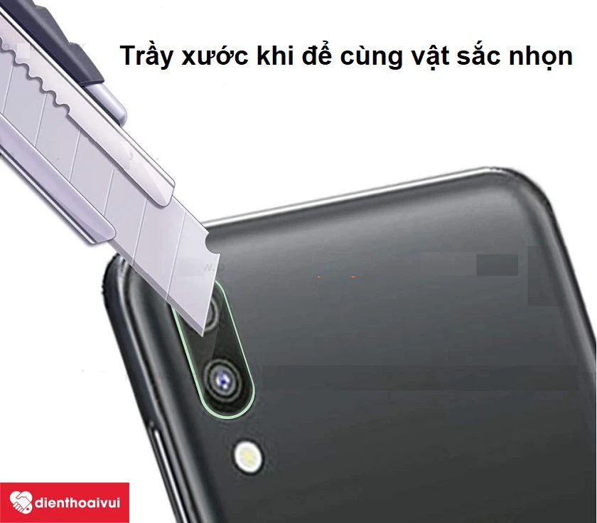 Những nguyên nhân chính dẫn đến vỏ Samsung Galaxy A30s bị hỏng, trầy xước