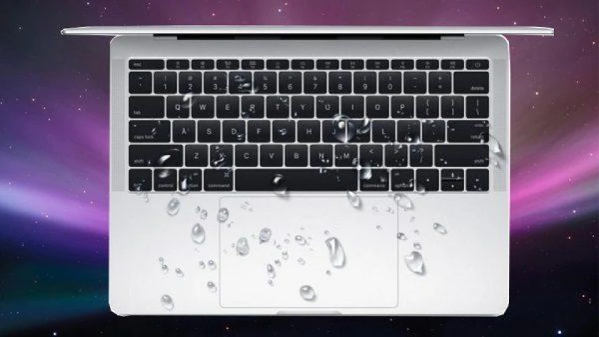 Nguyên nhân macbook Air / Pro bị đổ nước, vào nước, dính nước