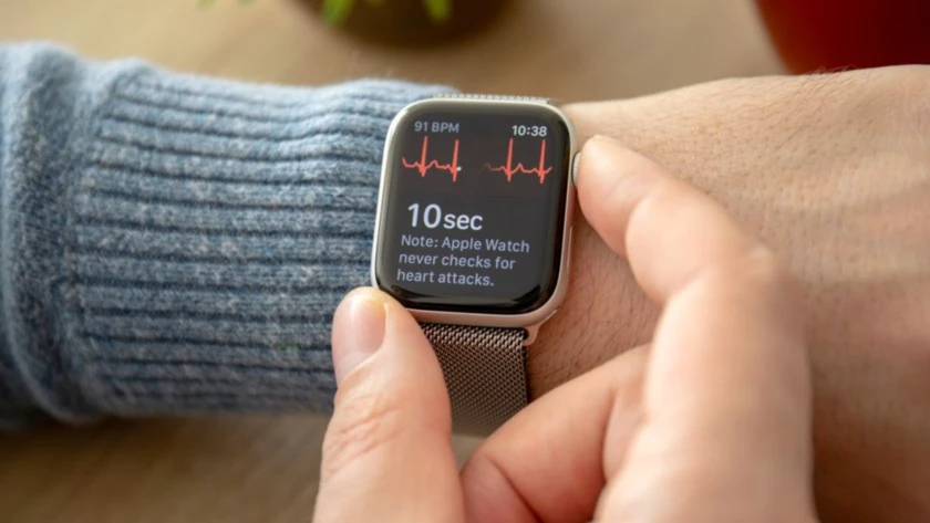 Cơ chế hoạt động đo nhịp tim trên apple watch tim người dùng
