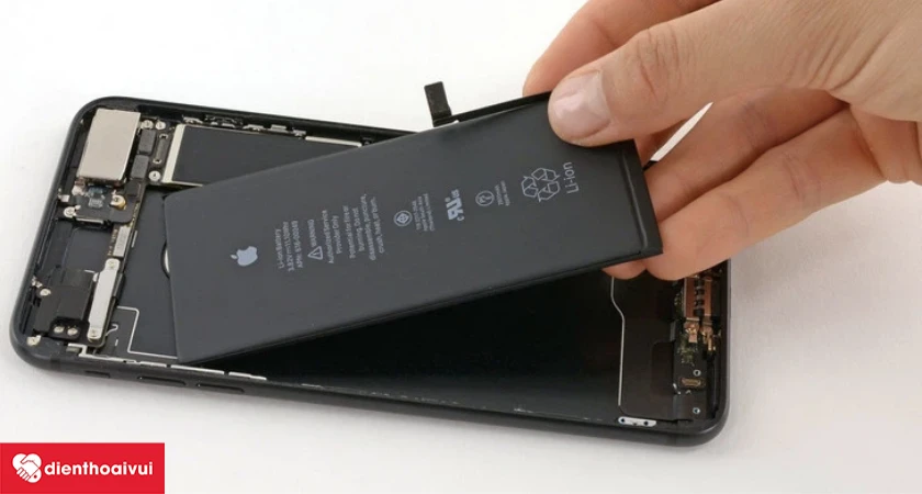 Pin còn bao nhiêu thì nên thay? Dấu hiệu nhận biết tình trạng chai pin của iPhone 8