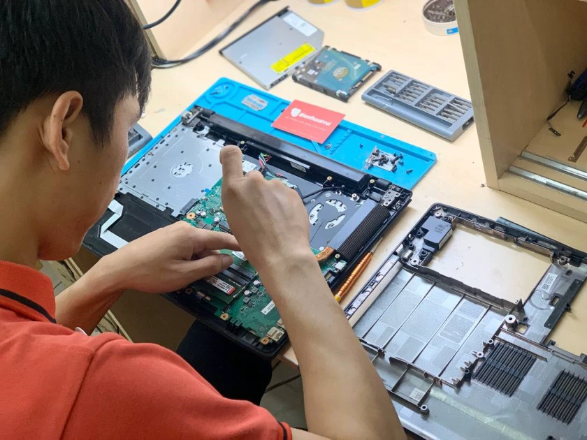 Dịch vụ thay pin Acer Aspire ES1-512 chính hãng, giá rẻ tại Điện Thoại Vui