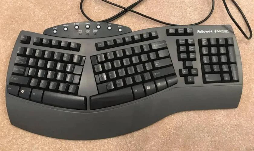 bàn phím Fellowes Microban Split Design