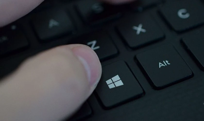 Cách bật chuột cảm ứng trên laptop bằng bàn phím
