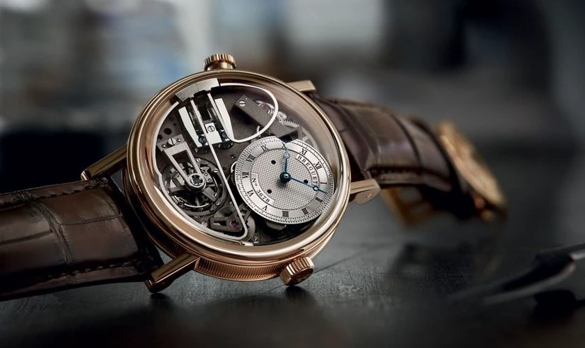 Đồng hồ cơ – Automatic