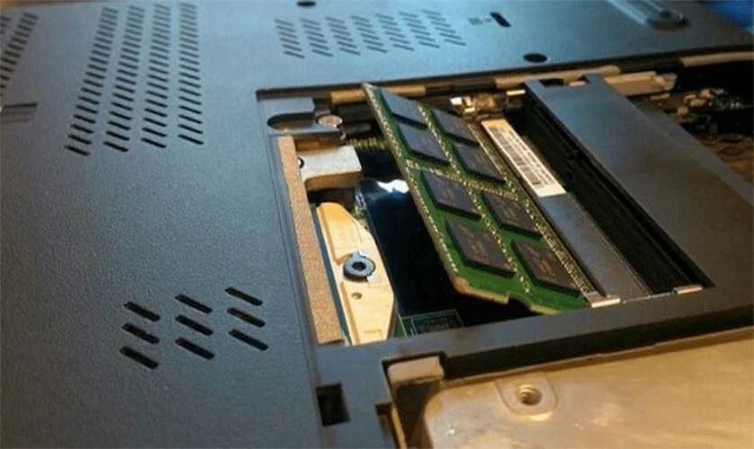 Nâng cấp ổ cứng RAM nếu laptop bị chạy chậm