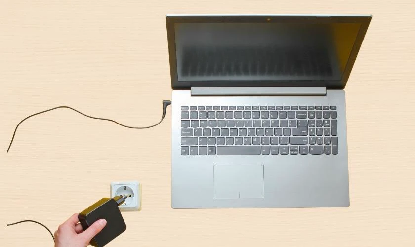 Cách sửa lỗi laptop lên nguồn nhưng không lên màn hình