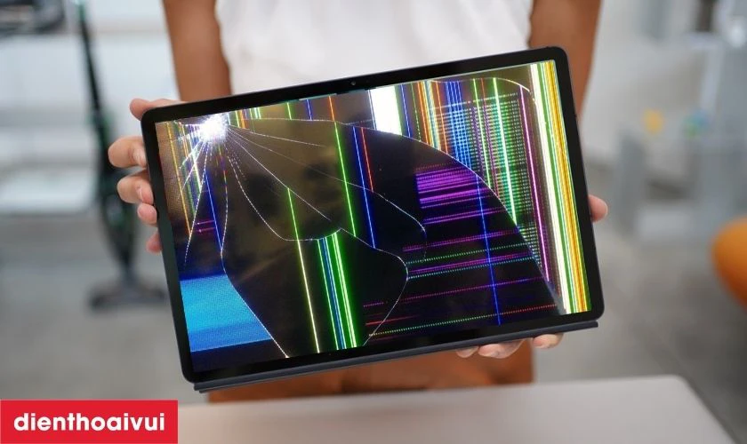 Khi n&agrave;o cần thay m&agrave;n h&igrave;nh Samsung Tab S7