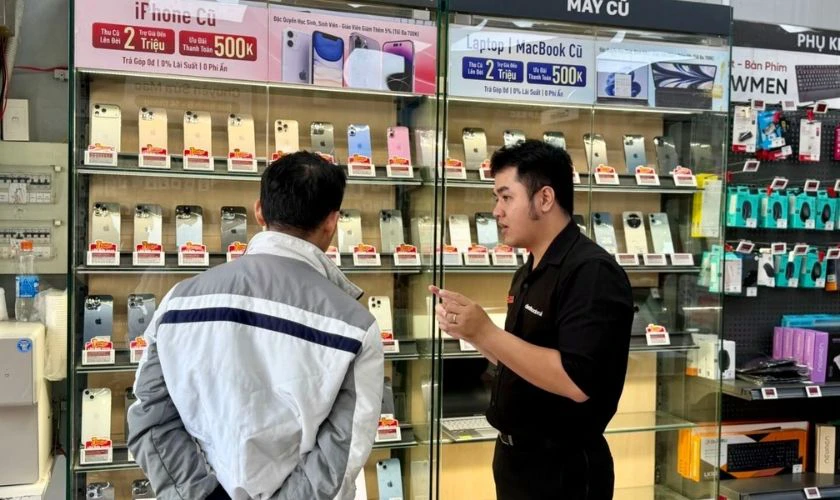 Mua điện thoại trong ngân sách 10 triệu tại Điện Thoại Vui