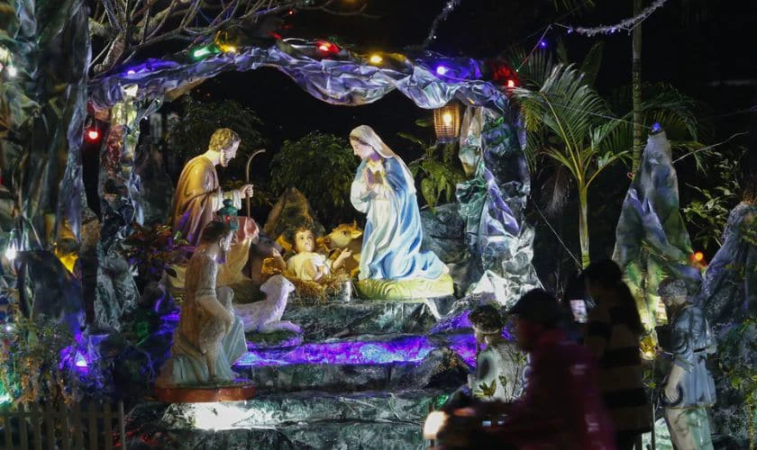 Điểm kh&aacute;c nhau giữa đ&ecirc;m 24 v&agrave; ng&agrave;y 25 Noel l&agrave; g&igrave;?