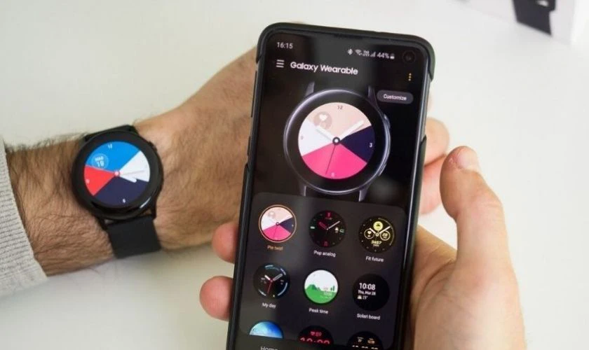 Ứng dụng kết nối đồng hồ th&ocirc;ng minh Galaxy Wearable