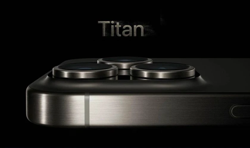 So sánh iPhone 15 Pro và iPhone 15 Pro Max về thiết kế và màu sắc