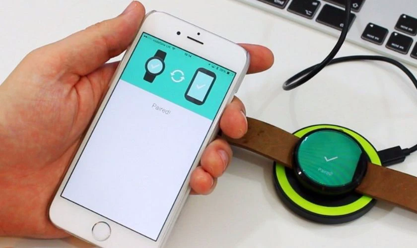 Bạn v&agrave;o ứng dụng Wear OS