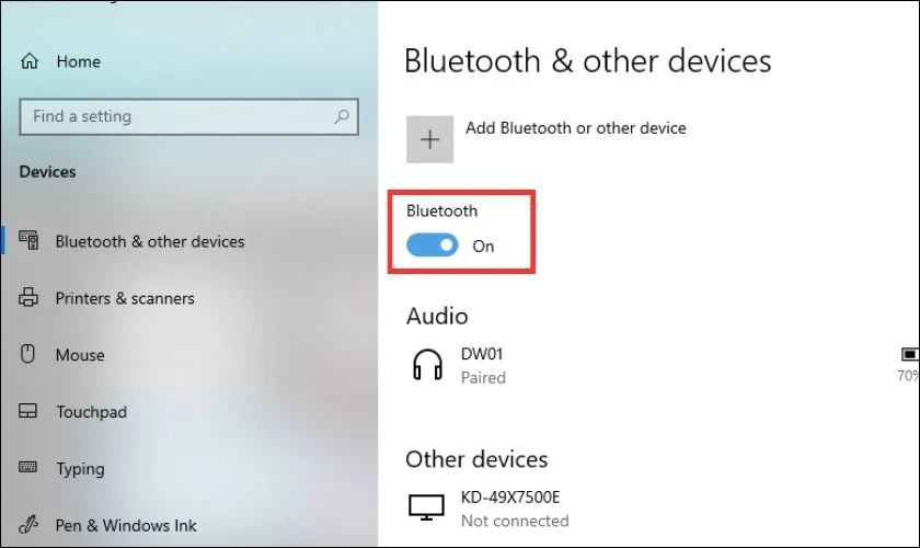 Gạt thanh Bluetooth để bật