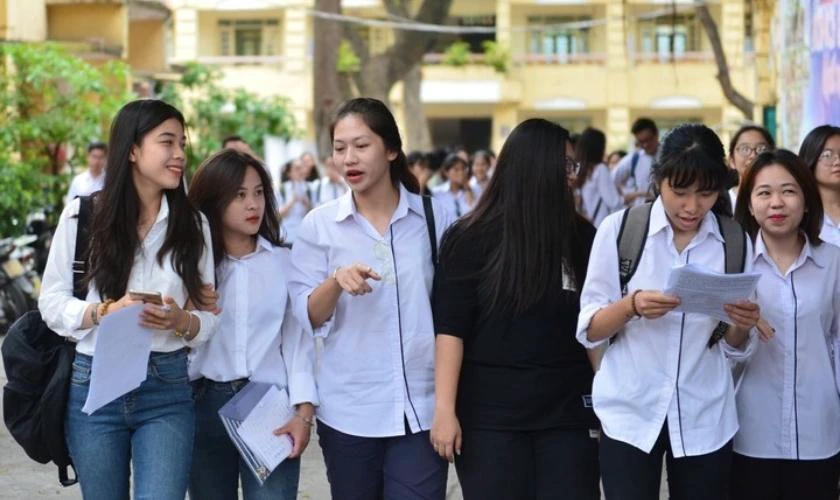 4.99 có đậu tốt nghiệp không