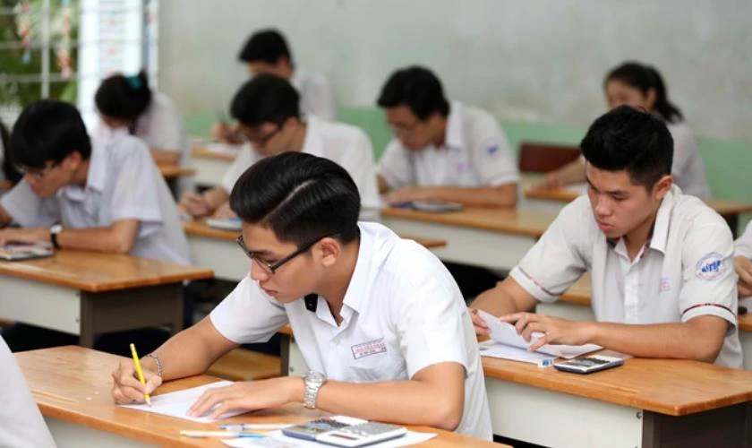 Phải làm gì khi đạt 4.99 điểm thi tốt nghiệp THPT 2026