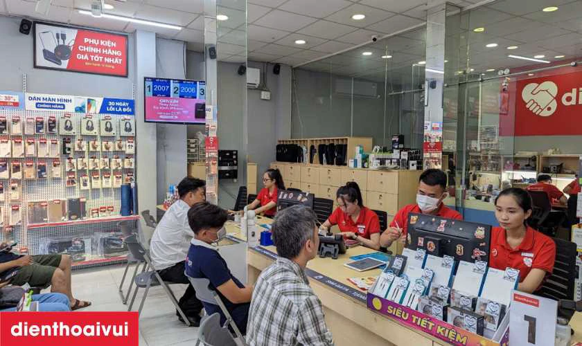 Địa chỉ thay m&agrave;n h&igrave;nh iPhone ở Điện Thoại Vui huyện Ba V&igrave;