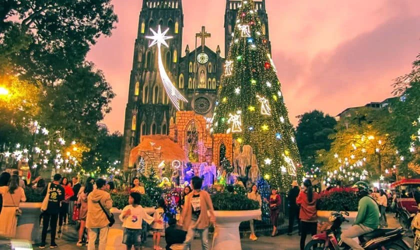 N&ecirc;n đi chơi Noel ng&agrave;y 24 hay l&agrave; 25?