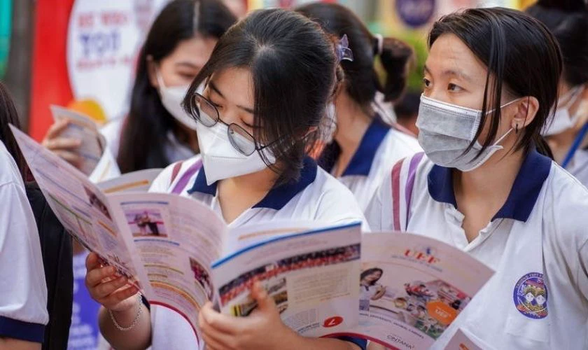 Điểm xét tốt nghiệp đạt từ 5.0 trở lên
