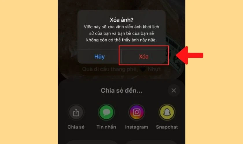 Xác nhận xóa ảnh Locket bằng cách nhấn chọn nút Xóa