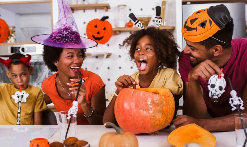 Trò chơi bốc thăm trúng quà Halloween cho trẻ em