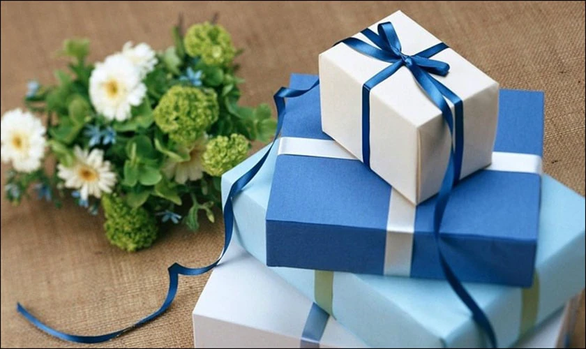 Tặng qu&agrave; handmade g&igrave; cho gi&aacute;o vi&ecirc;n chủ nhiệm về hưu