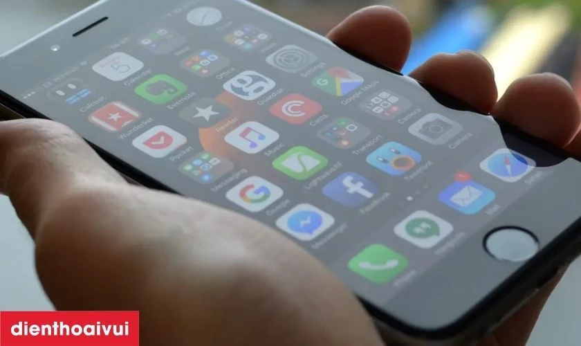 C&oacute; n&ecirc;n mua iPhone cũ hay kh&ocirc;ng?