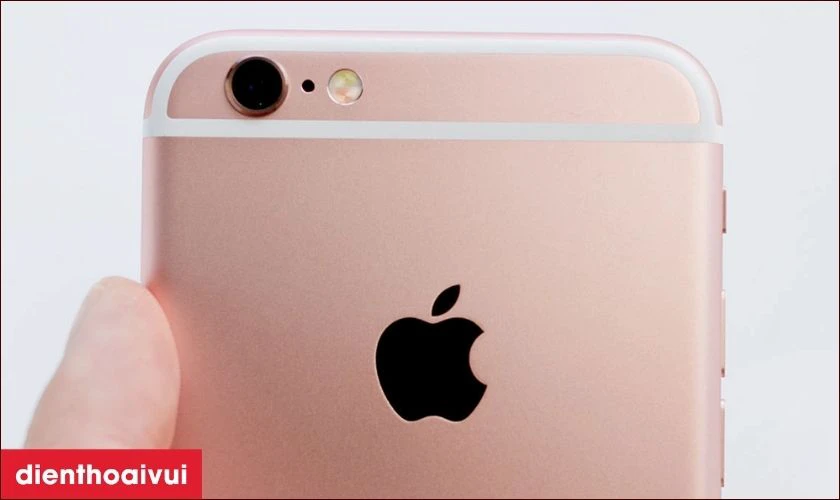 iPhone 6S sở hữu camera với độ ph&acirc;n giải 12MP