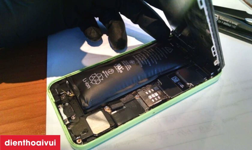Khi nào cần thay pin Pisen cho iPhone 6