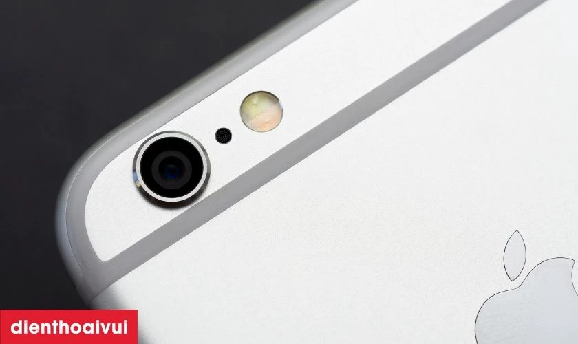 iPhone 6S Plus 64GB c&ograve;n được trang bị cảm biến iSight