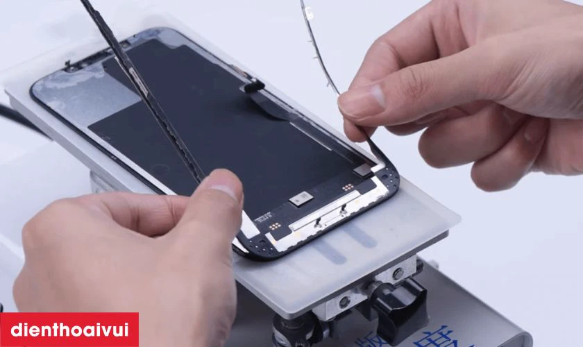 K&iacute;nh cảm ứng m&agrave;n h&igrave;nh iPhone 12