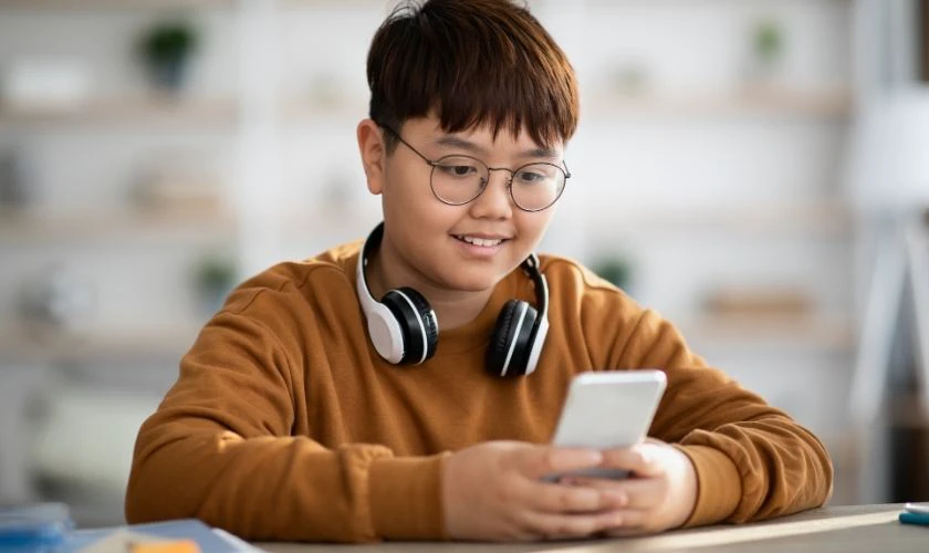Mục đích sử dụng điện thoại của học sinh tiểu học