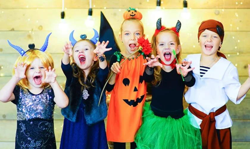 Sáng tạo hóa trang mùa Halloween