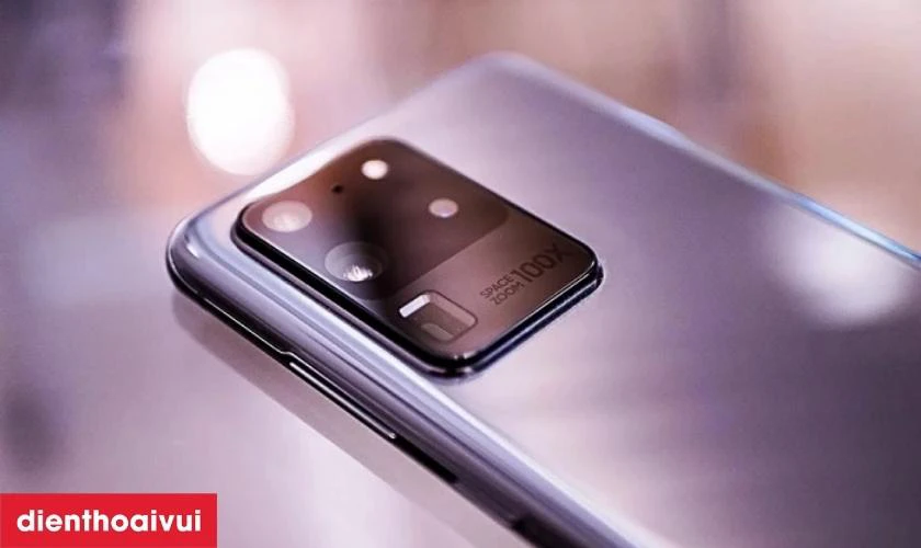Chế độ chụp g&oacute;c rộng, cảm biến ảnh lớn