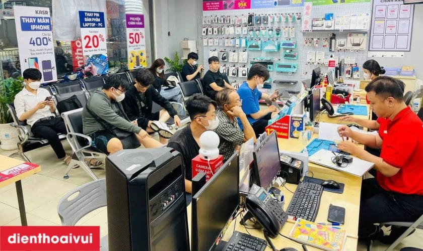 Điện Thoại Vui kh&ocirc;ng l&agrave;m bạn phải chờ l&acirc;u khi thay camera
