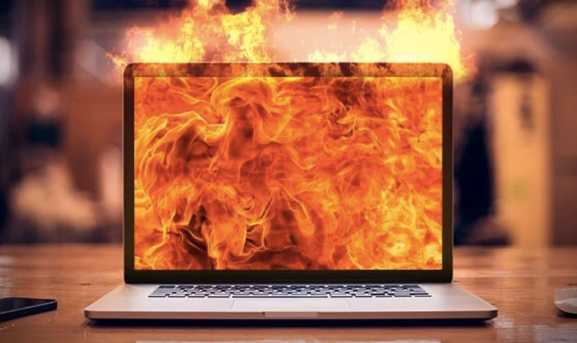 Laptop hoạt động với cường độ cao l&agrave;m pin phồng