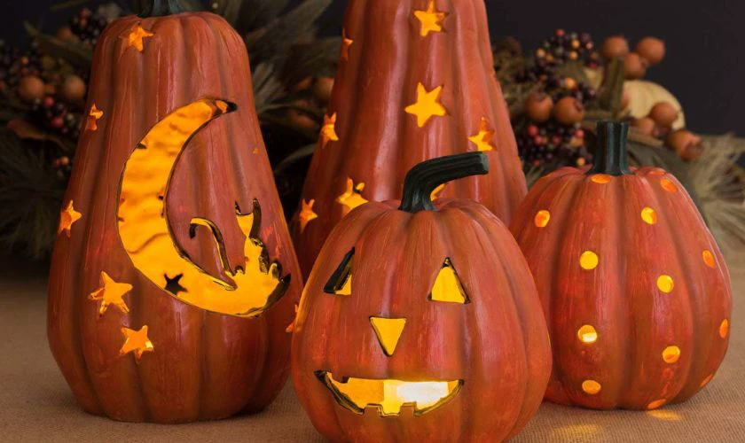 Mẫu quả b&iacute; ng&ocirc; đ&aacute;ng y&ecirc;u Halloween