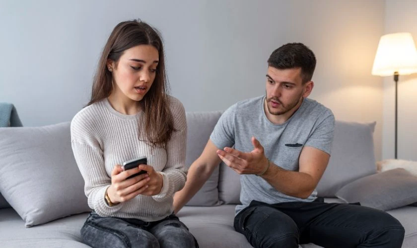 Red Flag ghen tu&ocirc;ng v&agrave; kiểm so&aacute;t th&aacute;i qu&aacute; l&agrave; g&igrave;?