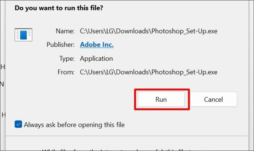 Nhấn Run để khởi chạy Generative Fill bản Beta