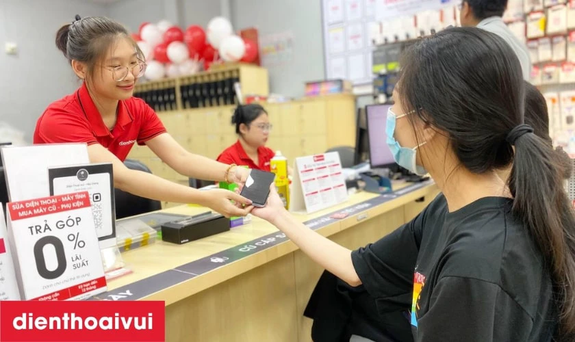 Mua điện thoại Samsung Galaxy S24 8GB 256GB gi&aacute; tốt ở Điện Thoại Vui