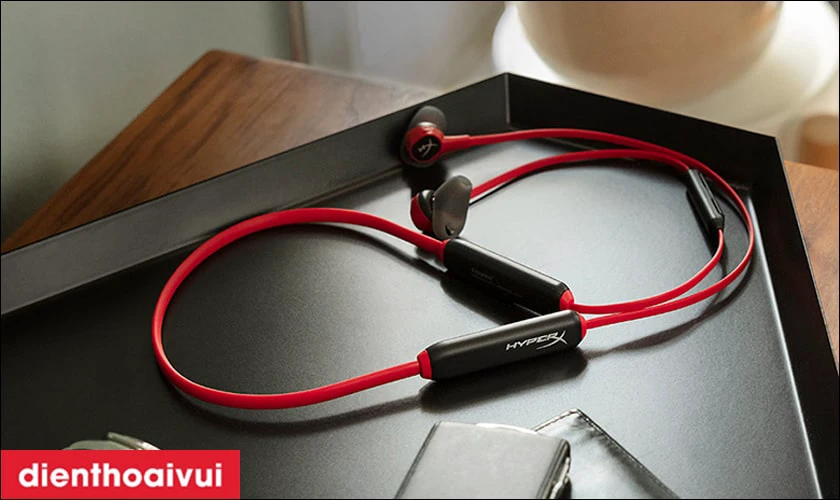 Tai nghe HyperX c&oacute; d&acirc;y